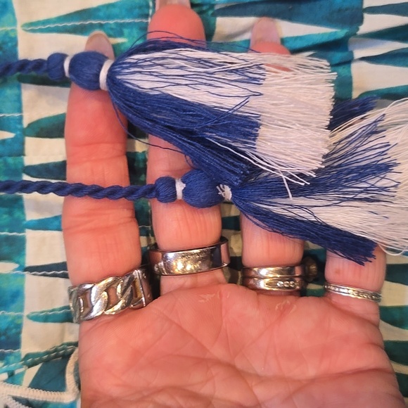 Hatley Geometric Print Tiered Ruffle Sleeve Vneck Tank Blouse - Picture 4 of 12